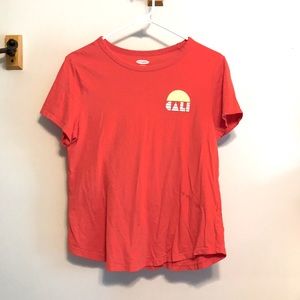old navy cali t-shirt